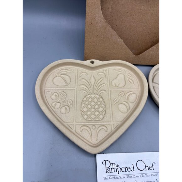 Set Of 2‎ Pampered Chef Heart Stoneware Molds  Fruit Patriotic - Picture 2 of 5